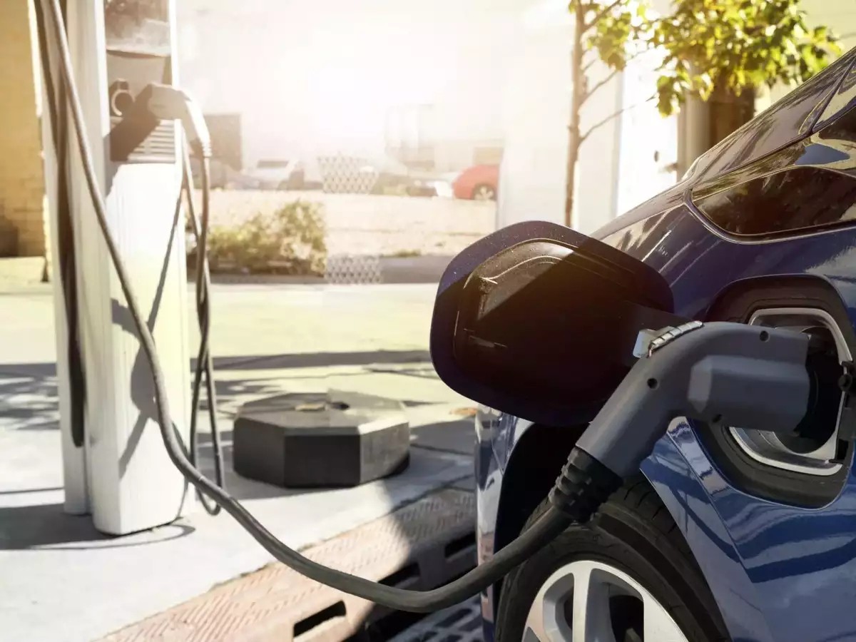 新能源充電樁市場發(fā)展與政策環(huán)境